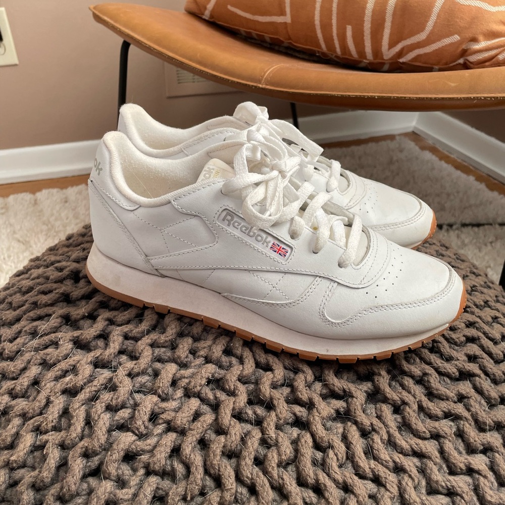 Reebok Women’s Classic Sneaker Size 8.5